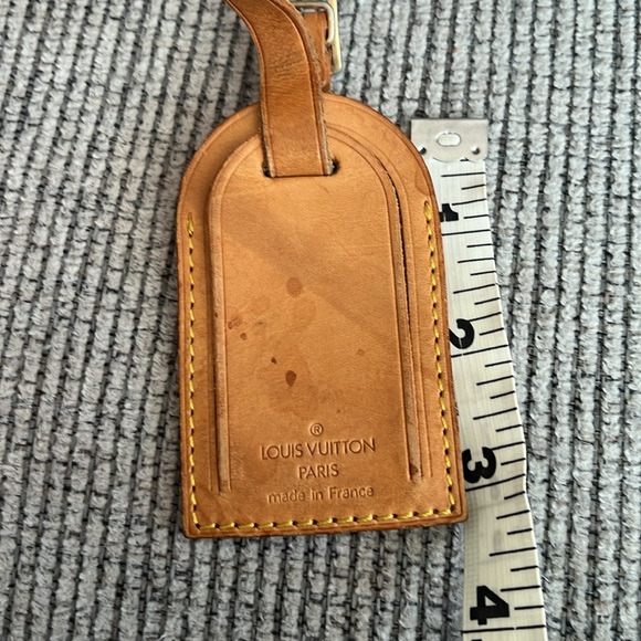 Louis Vuitton luggage tag and poignet set - Picture 9 of 14